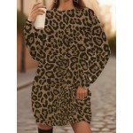 Leopard Print Sweatshirt for Women in Plus Sizes - a Long-Sleeve Pullover Sweater with a Regular Fit, Suitable for All Seasons. These Everyday Casual Tops Are Machine Washable, Perfect for Winter Wear, Featuring a Round Neck Design And Easy-Care Fab